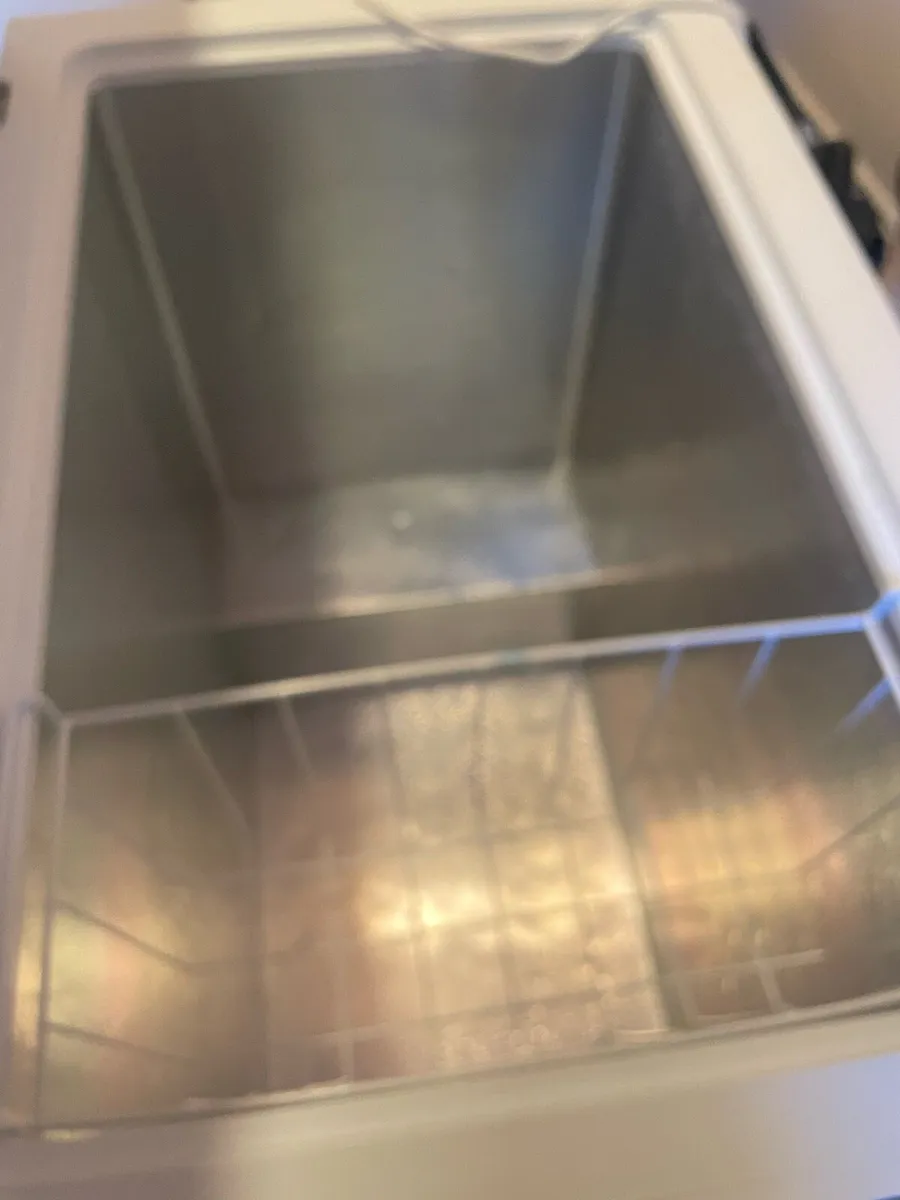 Chest Freezer NordMende 198L - Image 3