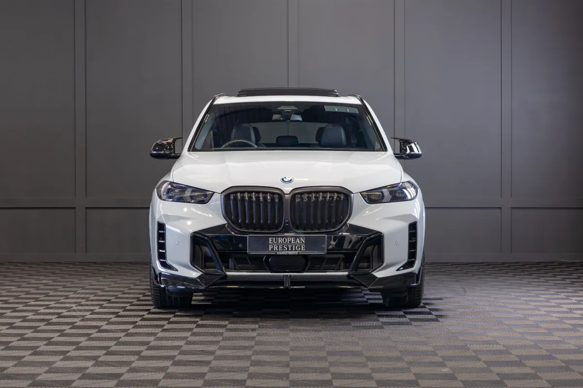2025 BMW X5 X-Drive 50e M-Sport - Image 2