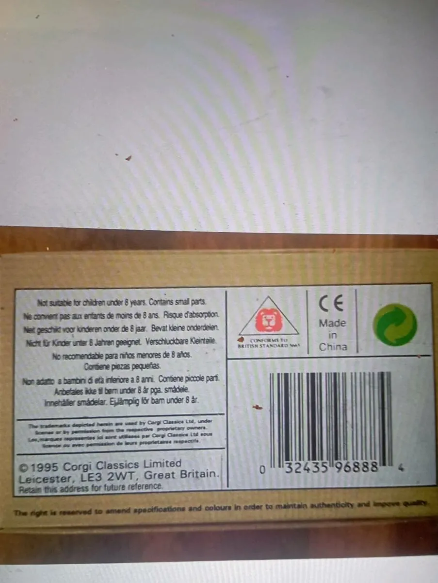 CORGI  CLASSIC MORRIS J VAN SOUTDOWN DIE-CAST - Image 3