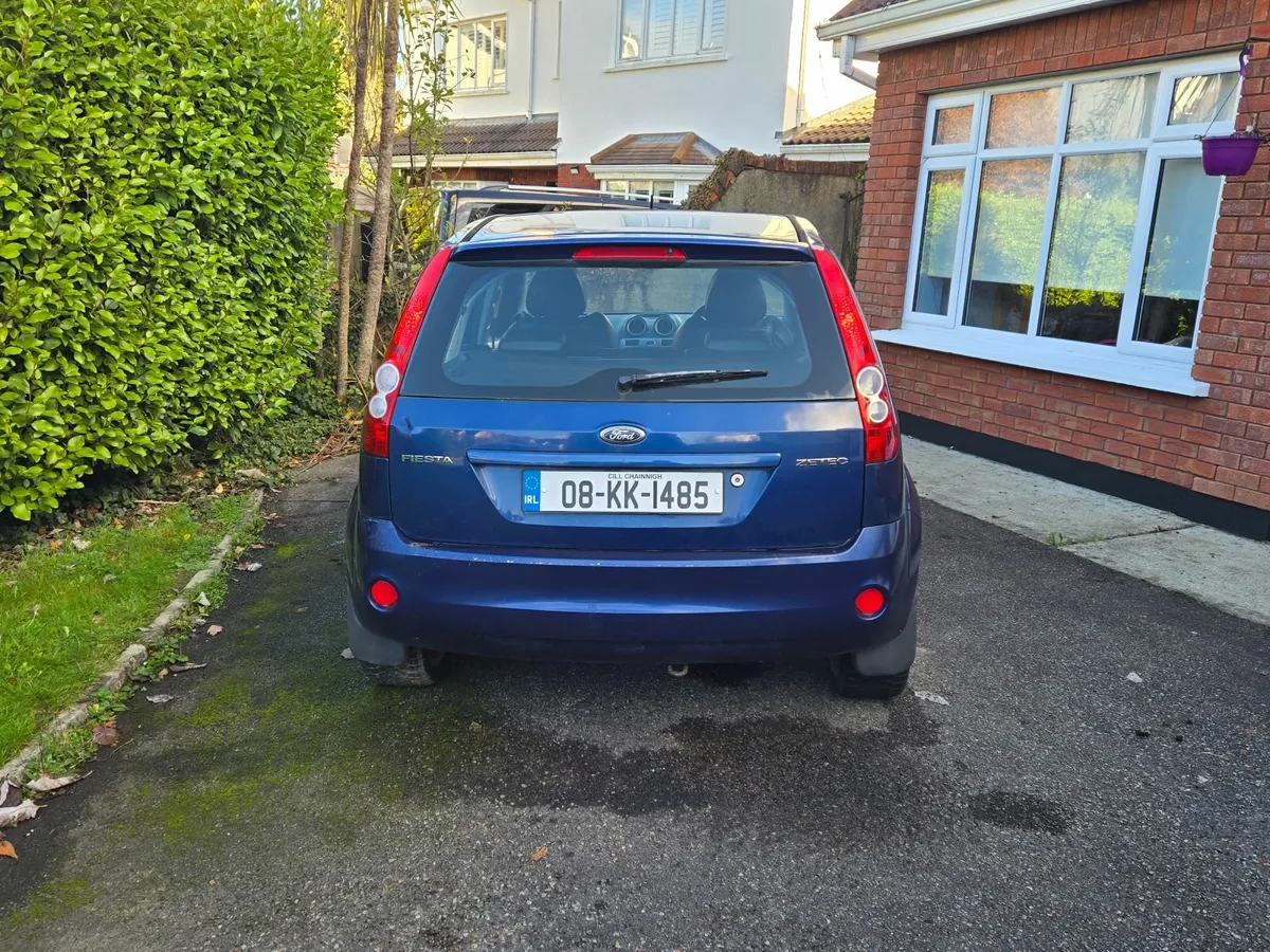 Ford Fiesta 2008 - Image 2