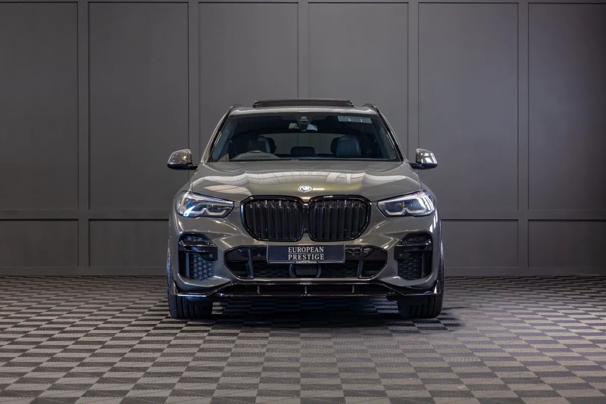 222 BMW X5 X-Drive 45e M-Sport - Image 2