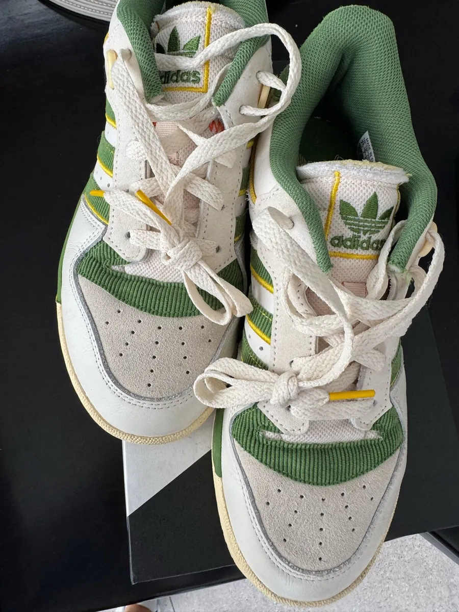 Adidas runners - Image 3