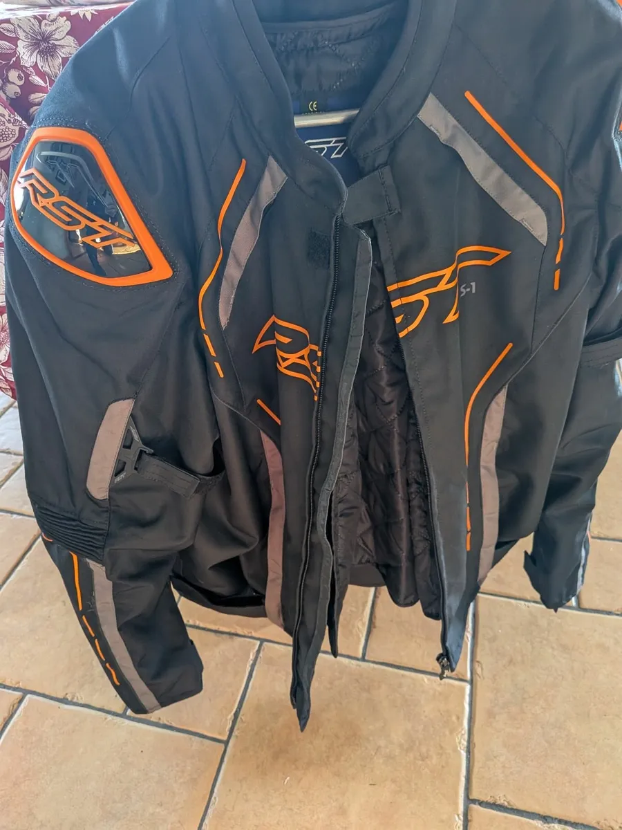 Motorbike clothing - Image 1