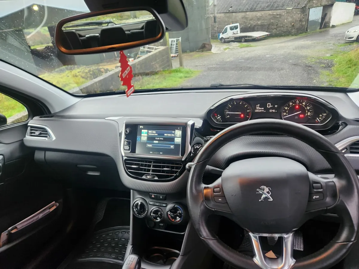 2016 Peugeot 208 - Image 2