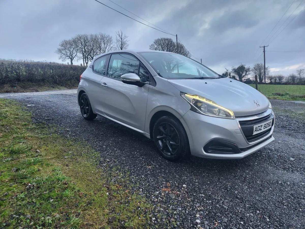 2016 Peugeot 208 - Image 4