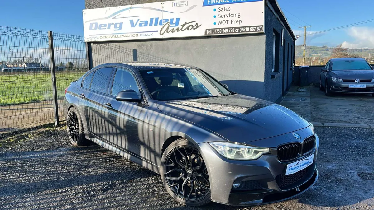 BMW 3-Series 2018 - Image 1