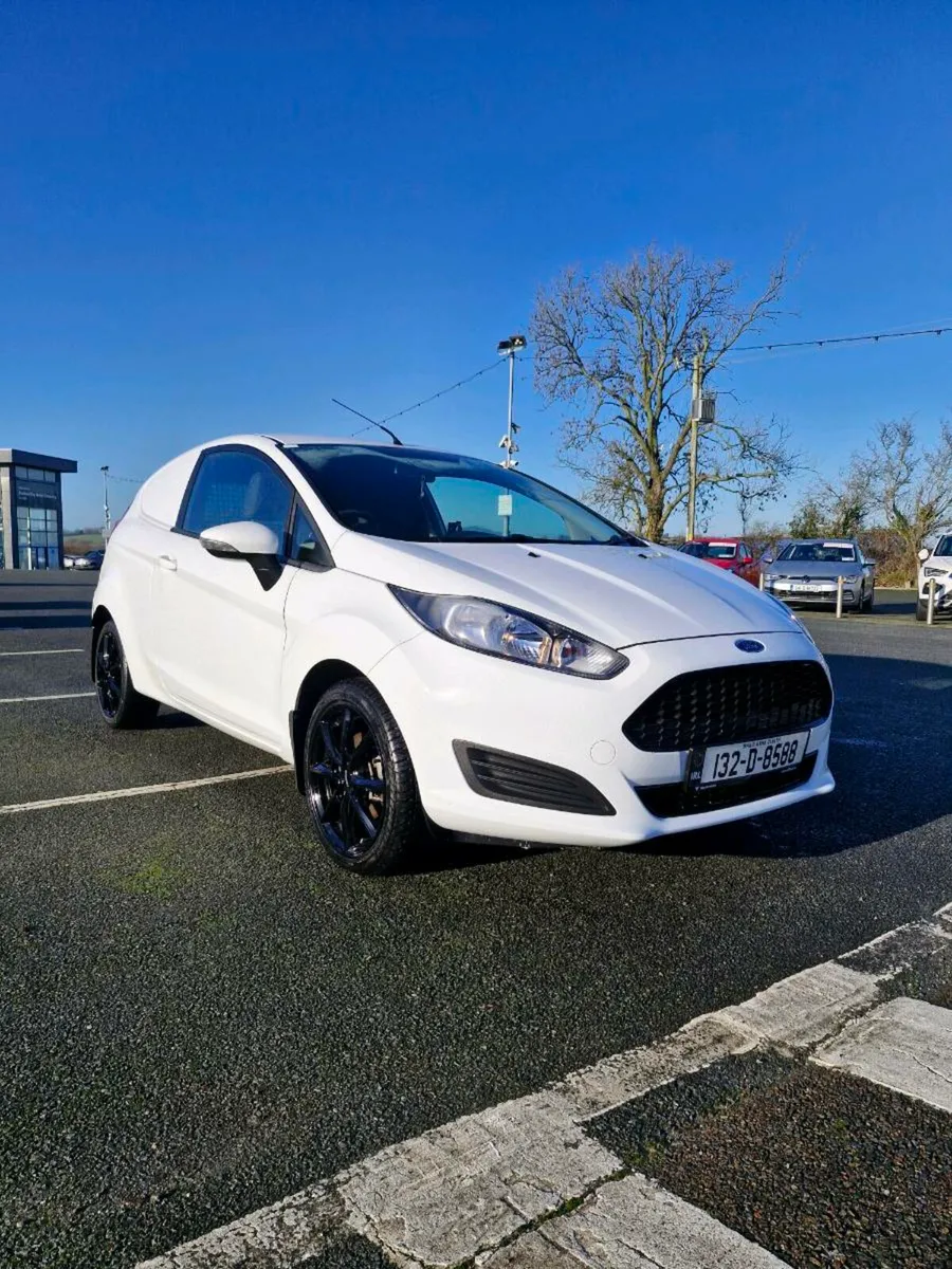 Ford Fiesta Van 1.5 Diesel 105hp - Image 1
