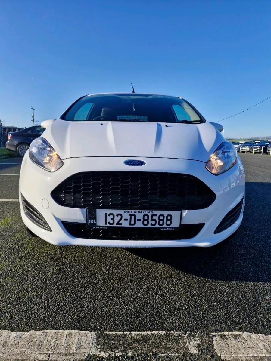 Ford Fiesta Van 1.5 Diesel 105hp - Image 2