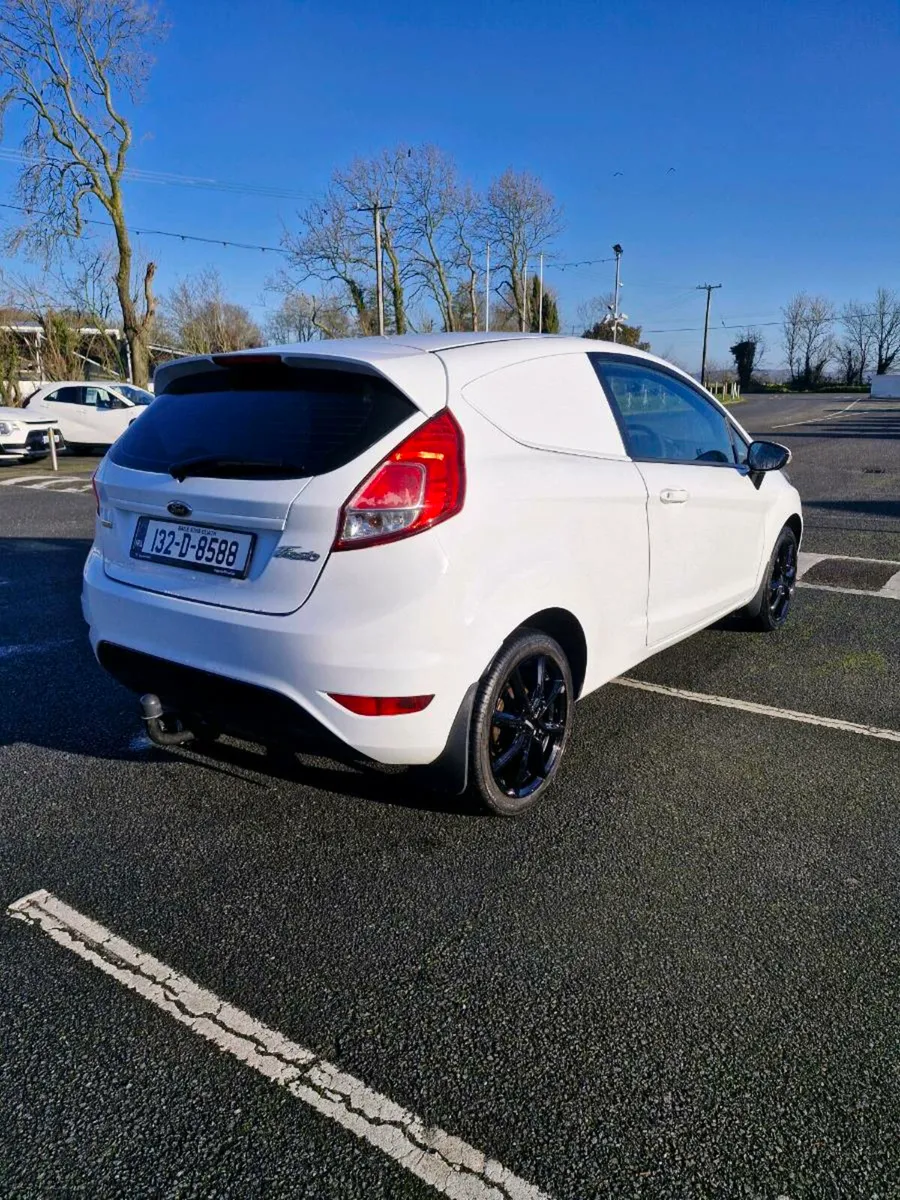 Ford Fiesta Van 1.5 Diesel 105hp - Image 4