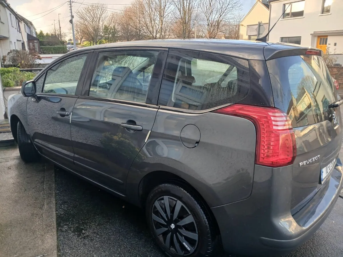 Peugeot 5008 Automatic 2010 1.6 Diesel - Image 2