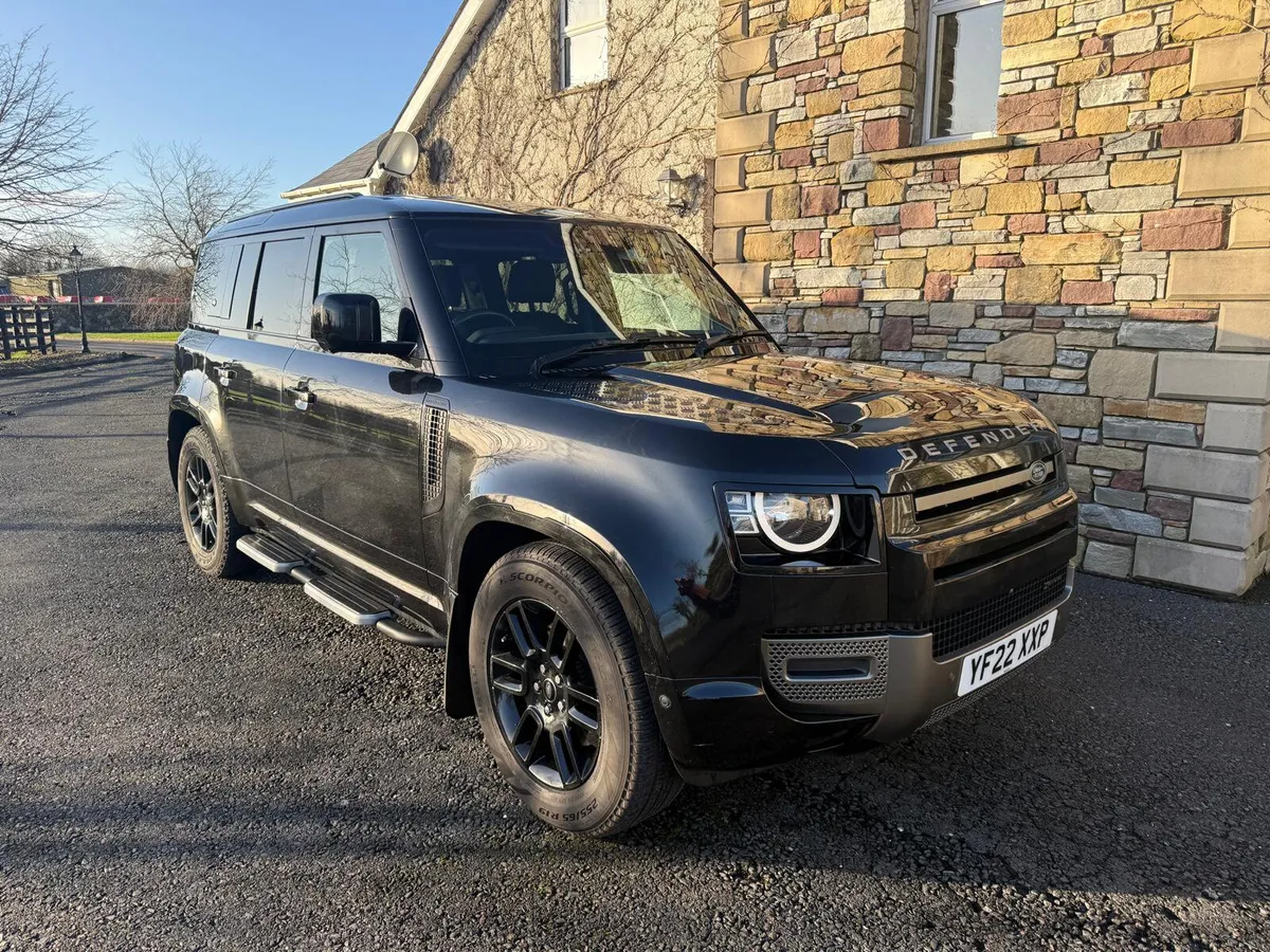 Land Rover Defender 2022 - Image 2