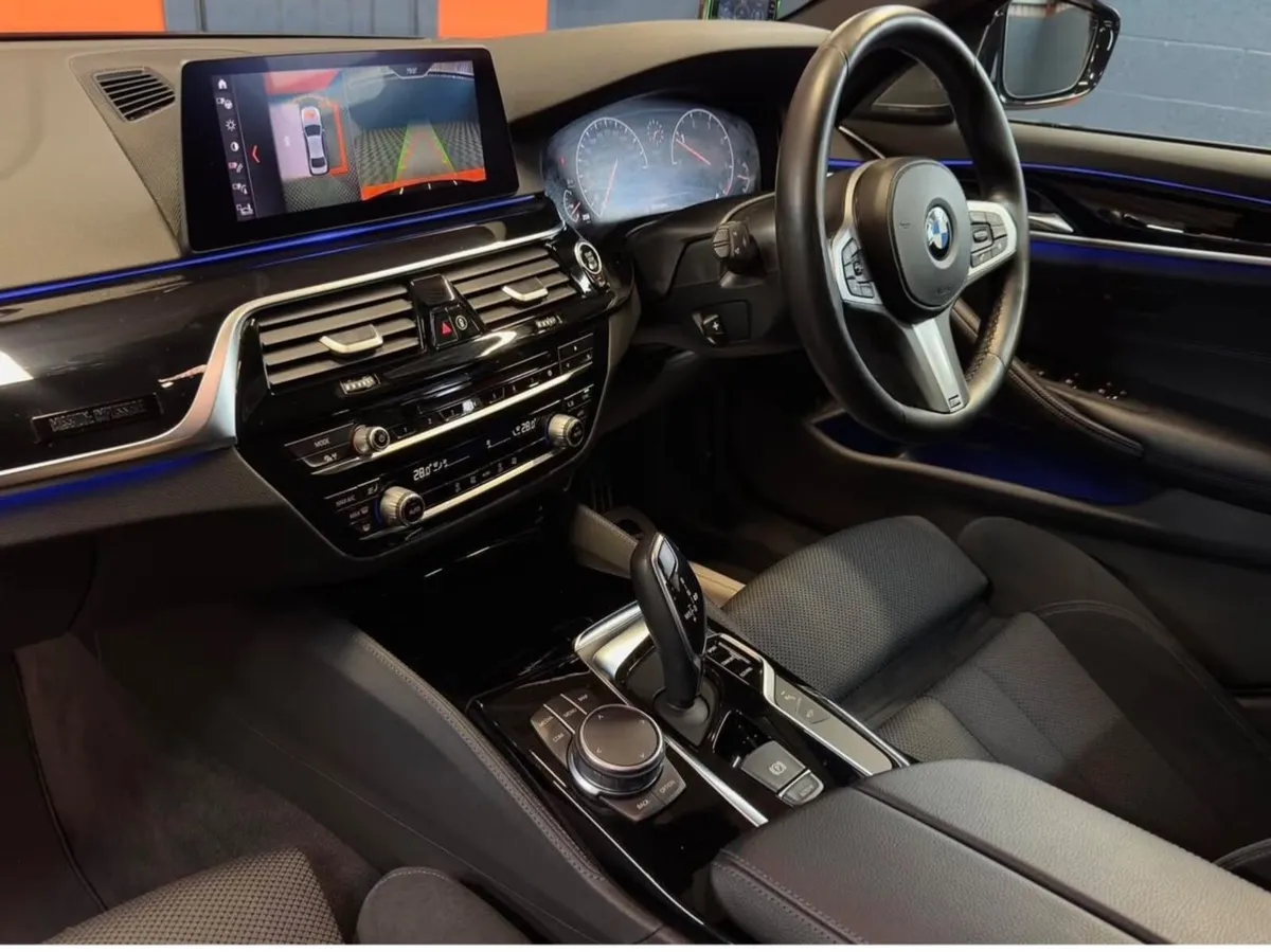 BMW 523D 5-Series 2018 *High Spec* - Image 3