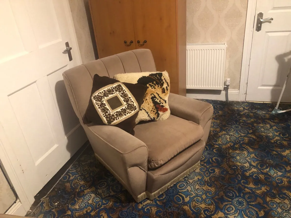 3 piece suite - Image 2