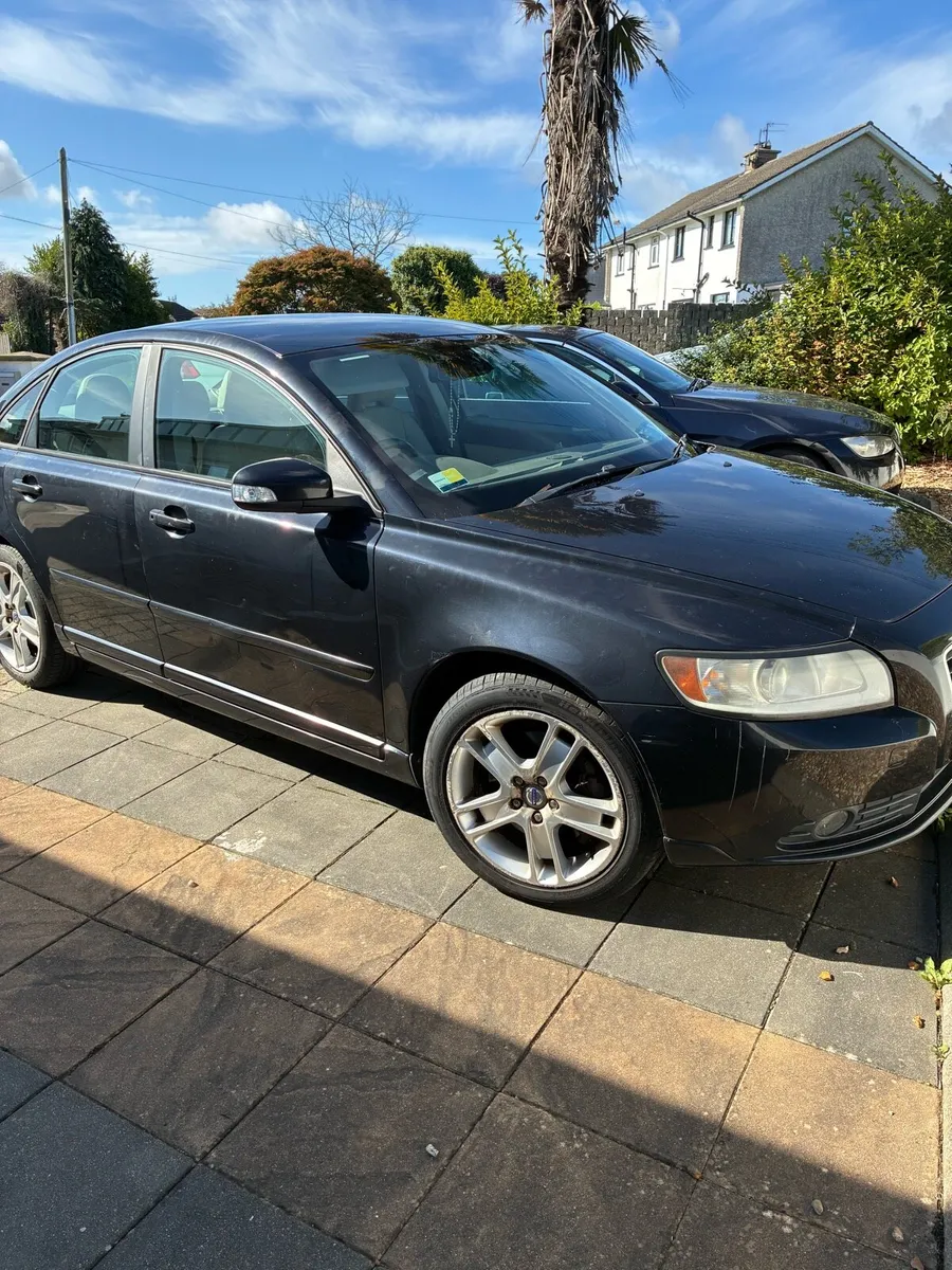Volvo S40 2.0D SE - Image 1