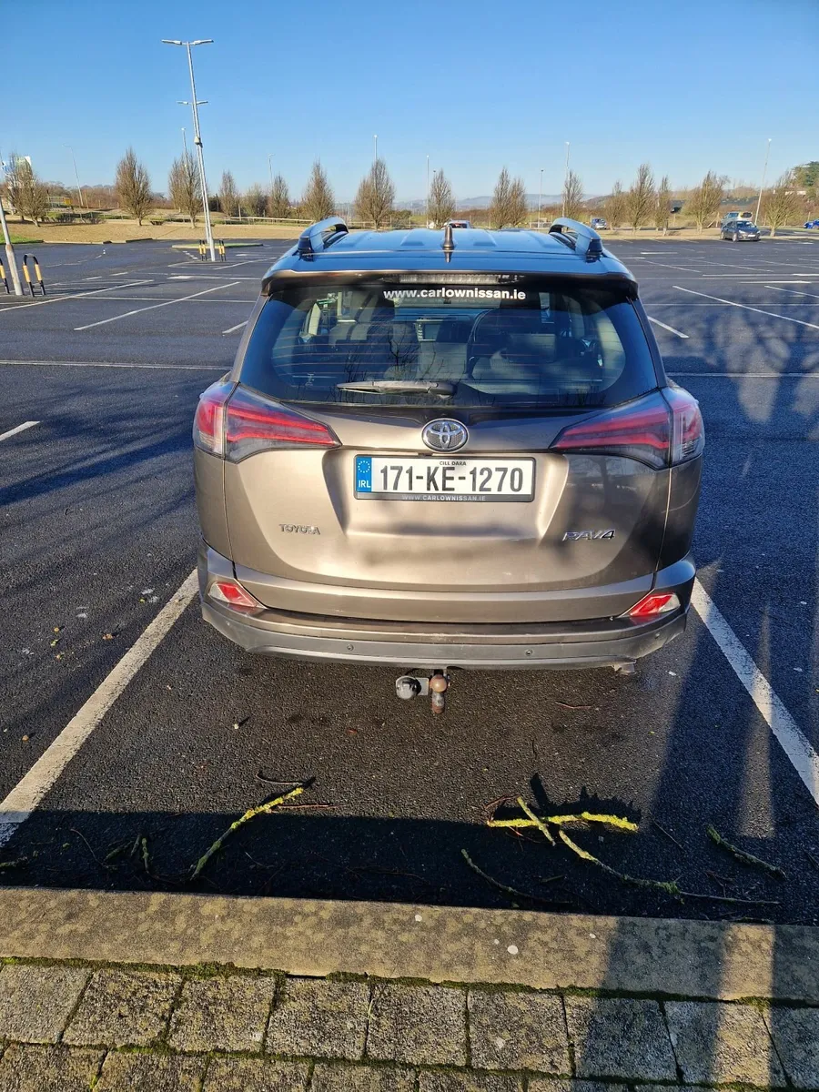 Toyota RAV4 2017 - Image 4