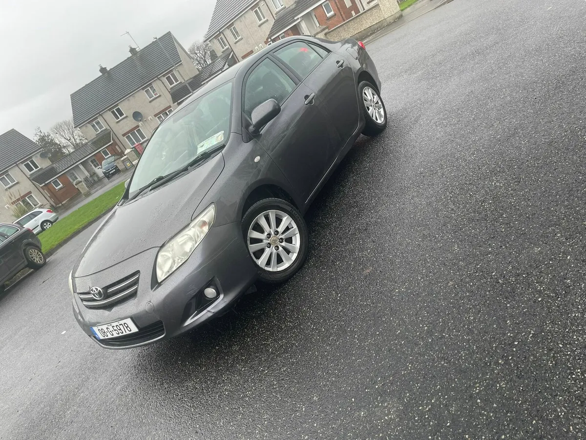 Toyota Corolla - Image 2