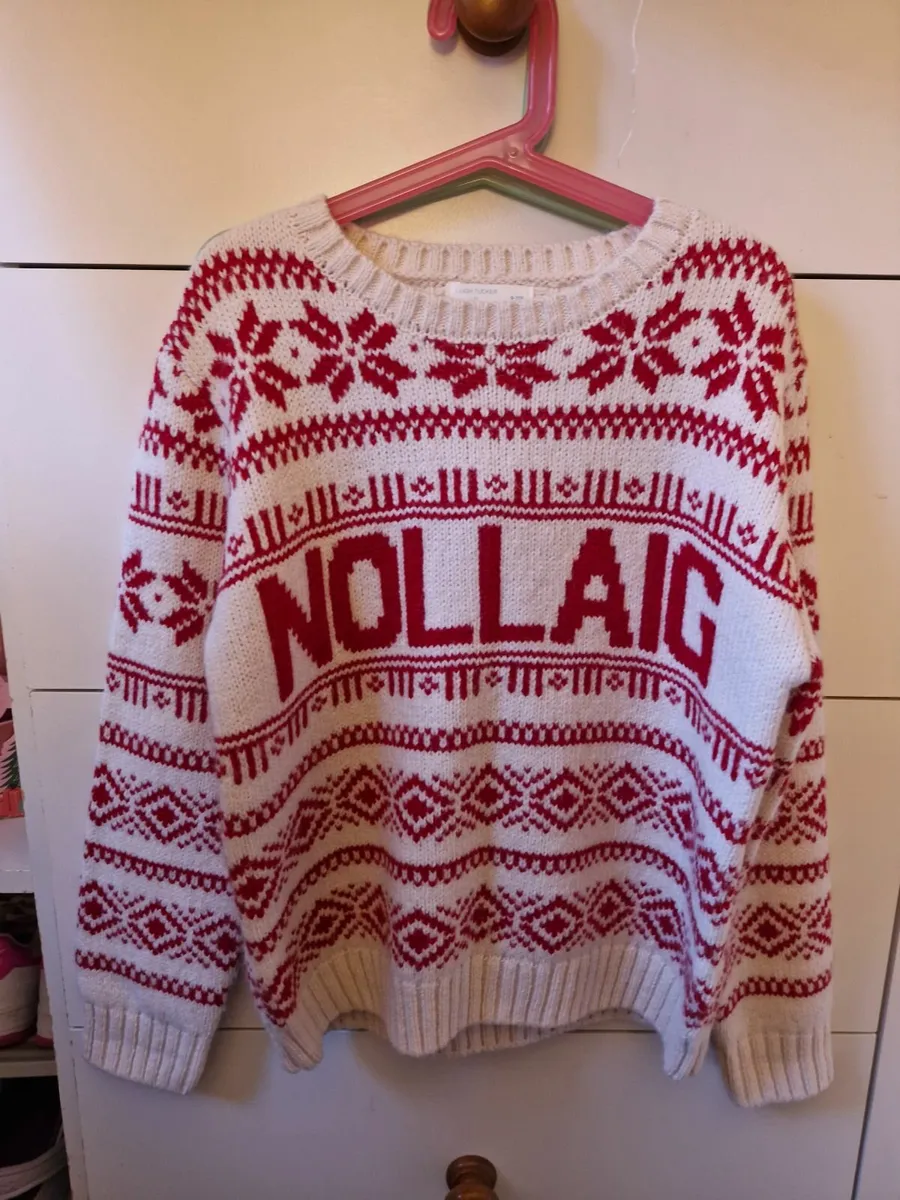 Christmas jumpers - Image 1