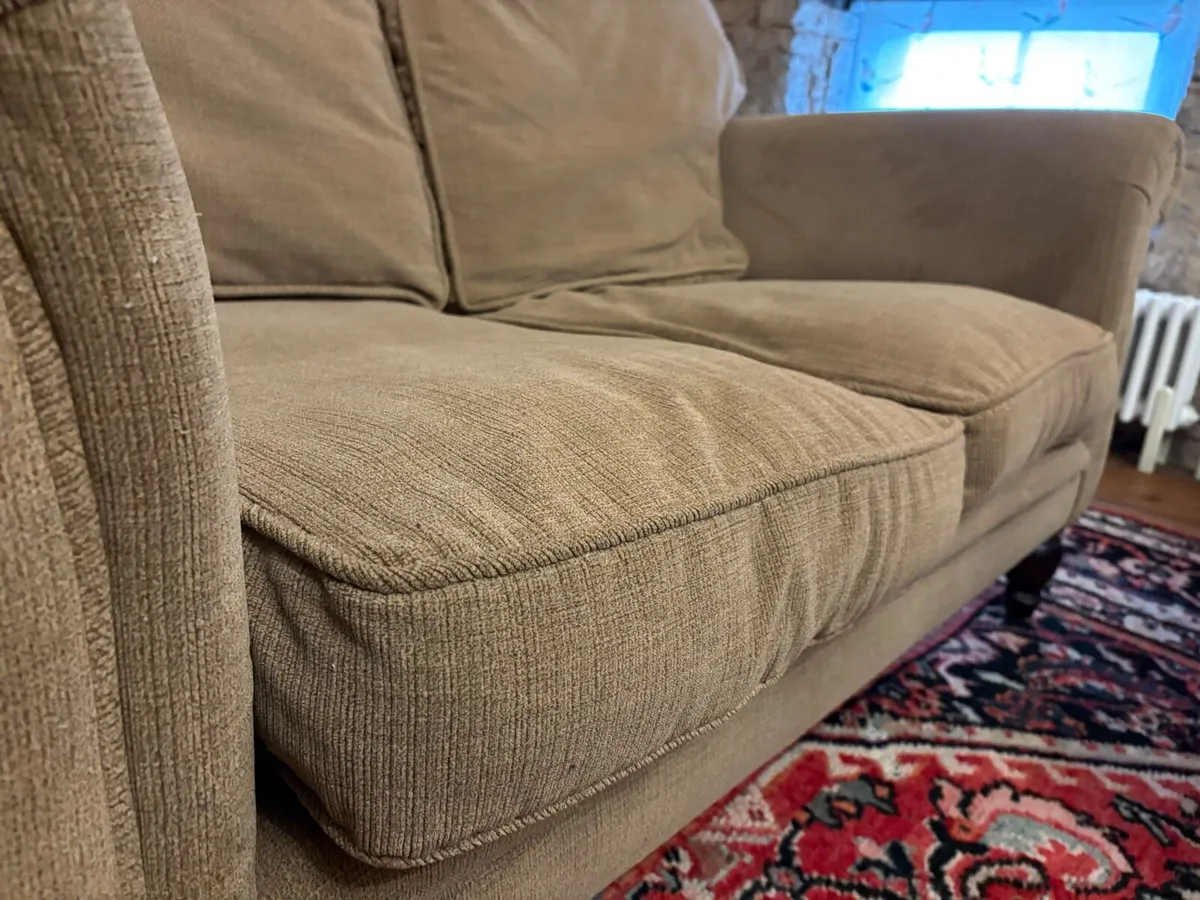 Couch - Image 2