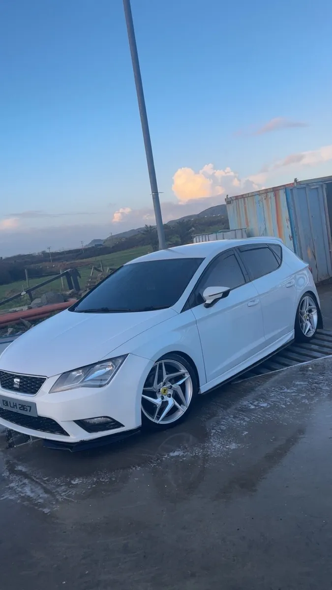 Seat Leon - Image 2
