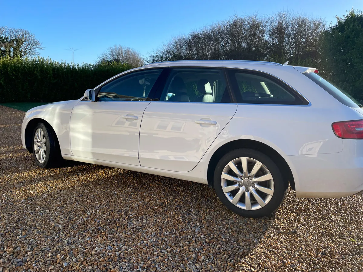 Audi A4 2014 Estate low mileage - Image 3