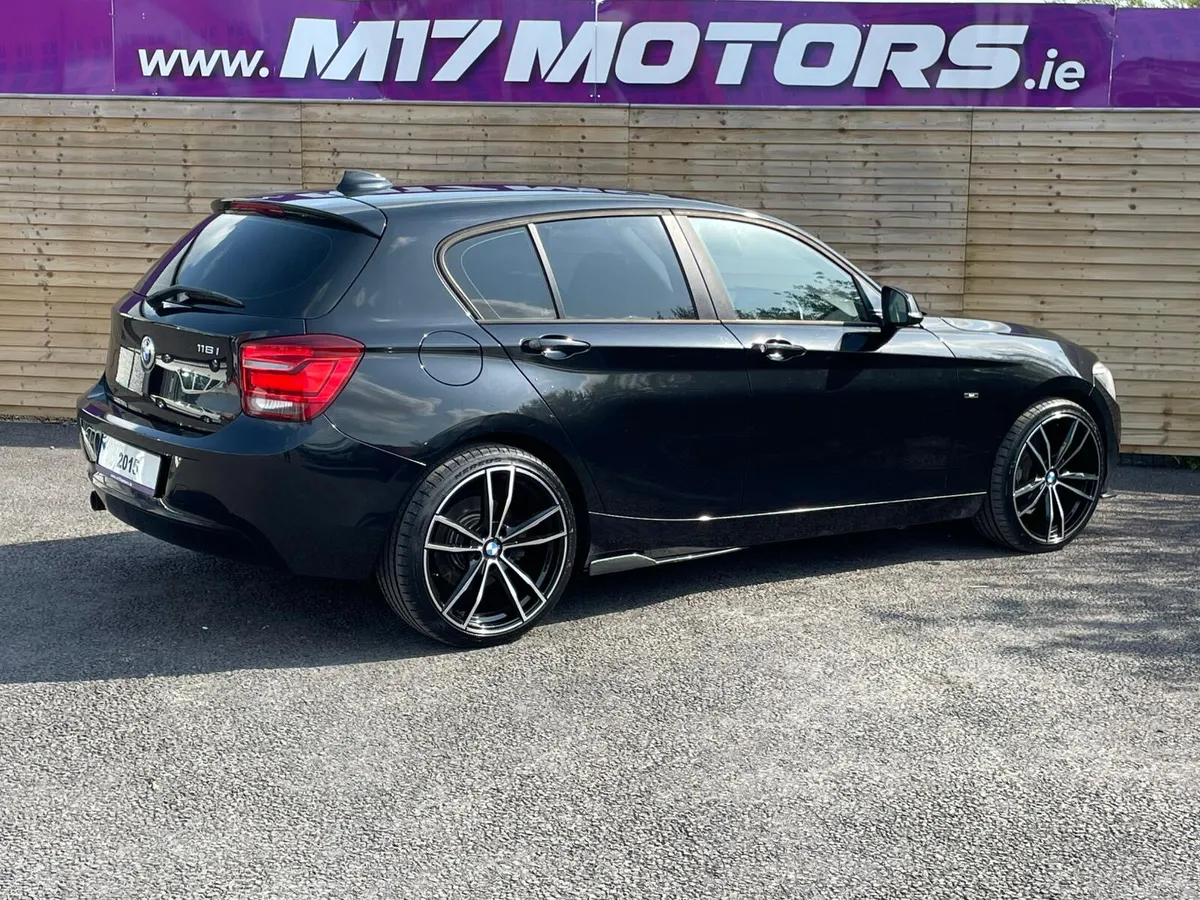 BMW 116I AUTO LOW KMS - Image 3