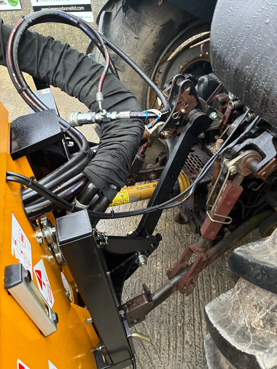 McConnel PA5570 Hedgecutter - Image 4