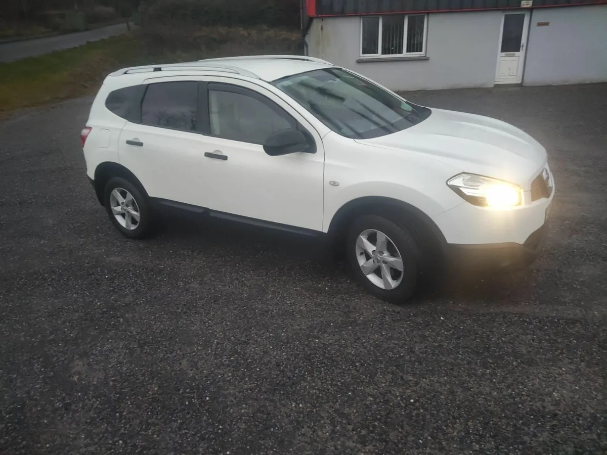 Nissan Qashqai+2 2013 - Image 1