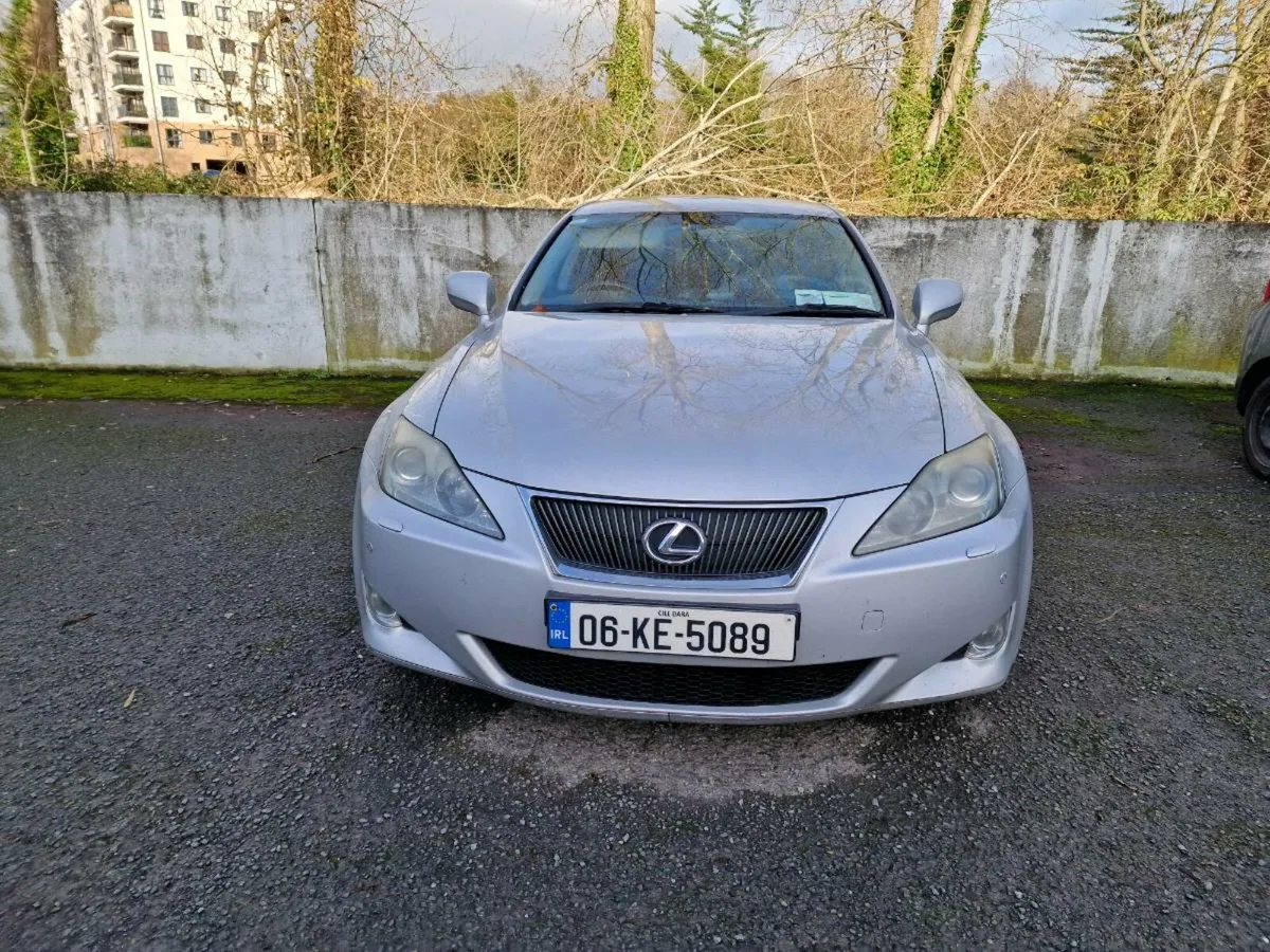 Lexus IS250 SPORT - Image 2
