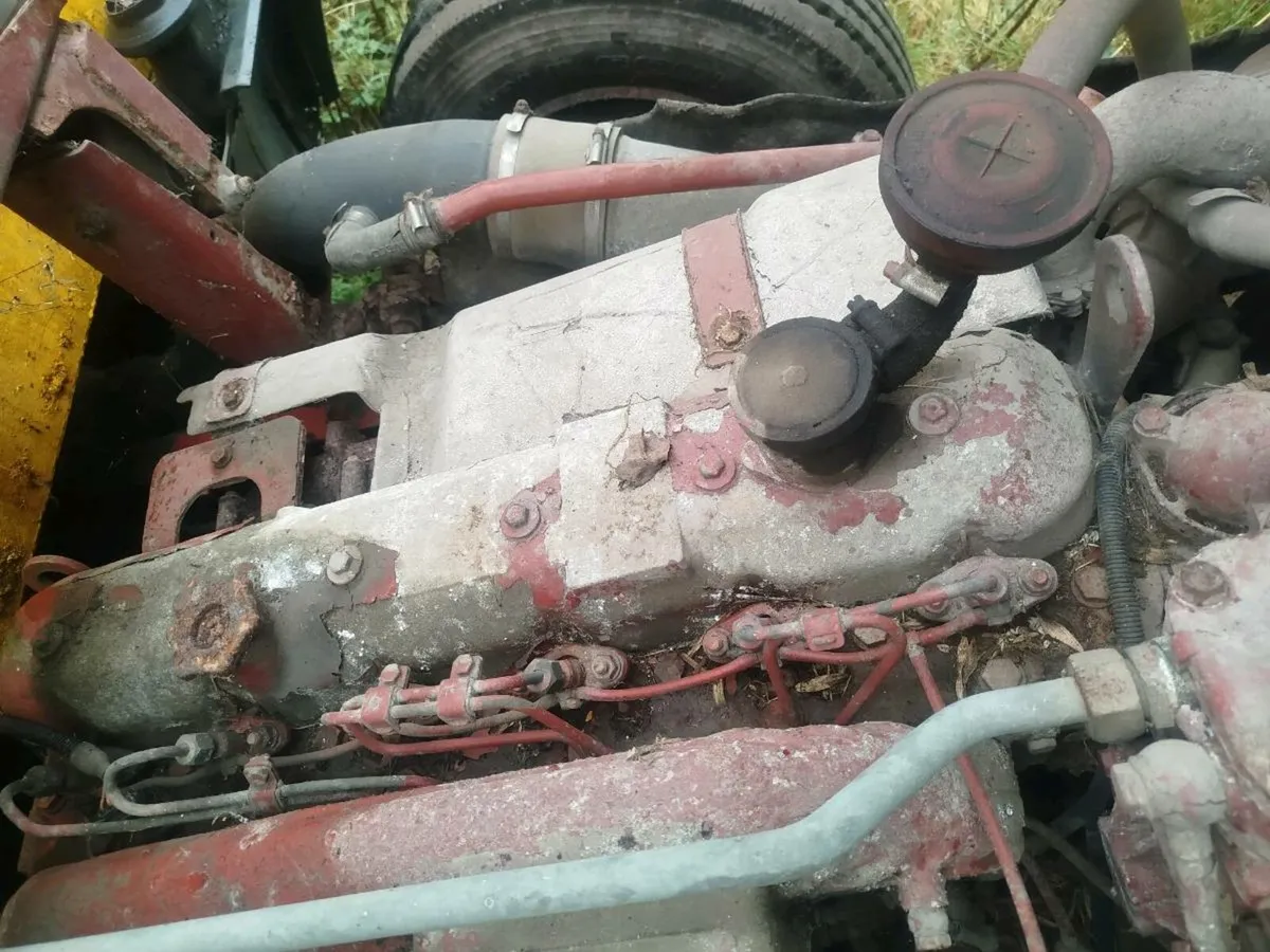 IVECO 6 cylinder engine and gearbox. - Image 4