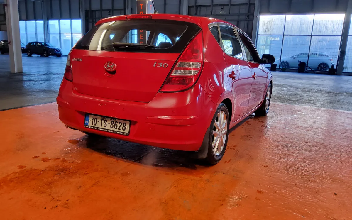 Hyundai i30 2010 - Image 3