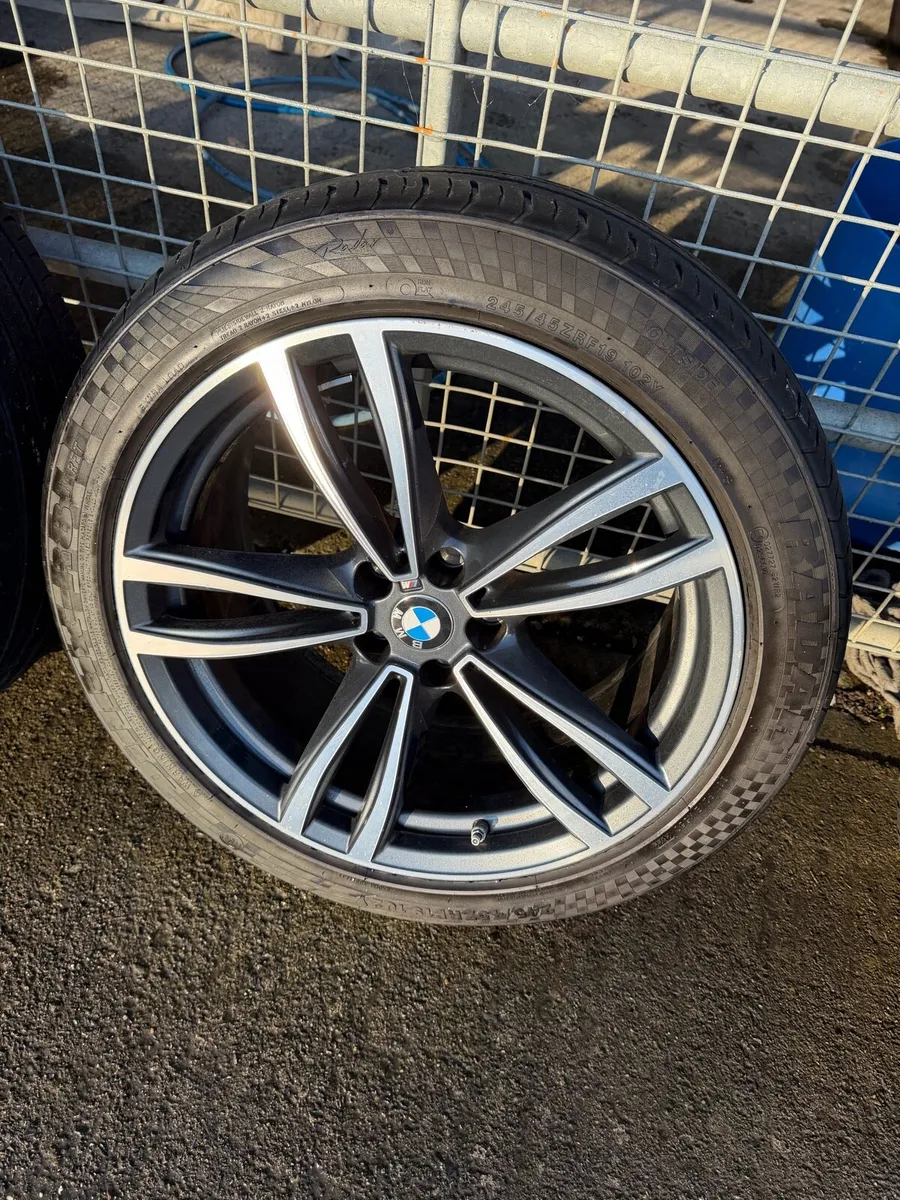 19” genuine BMW Alloys - Image 3