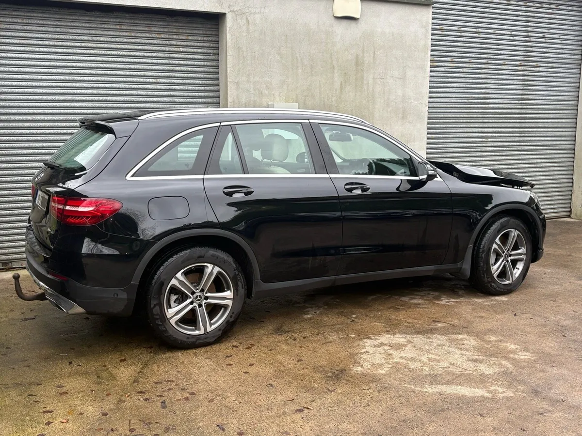191 MERCEDES GLC D220 - Image 4