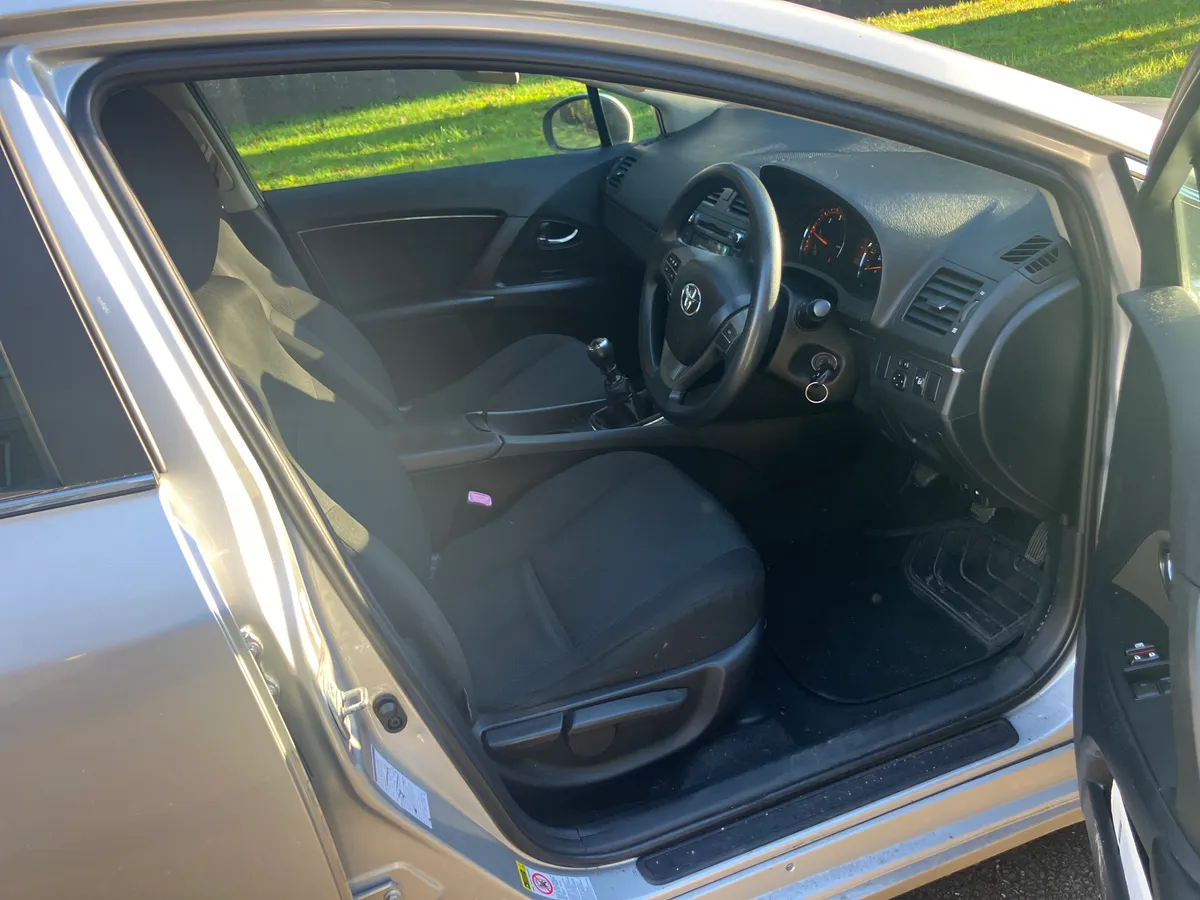 2010 TOYOTA AVENSIS 2.0 D4D SALOON 087-2535286 - Image 4