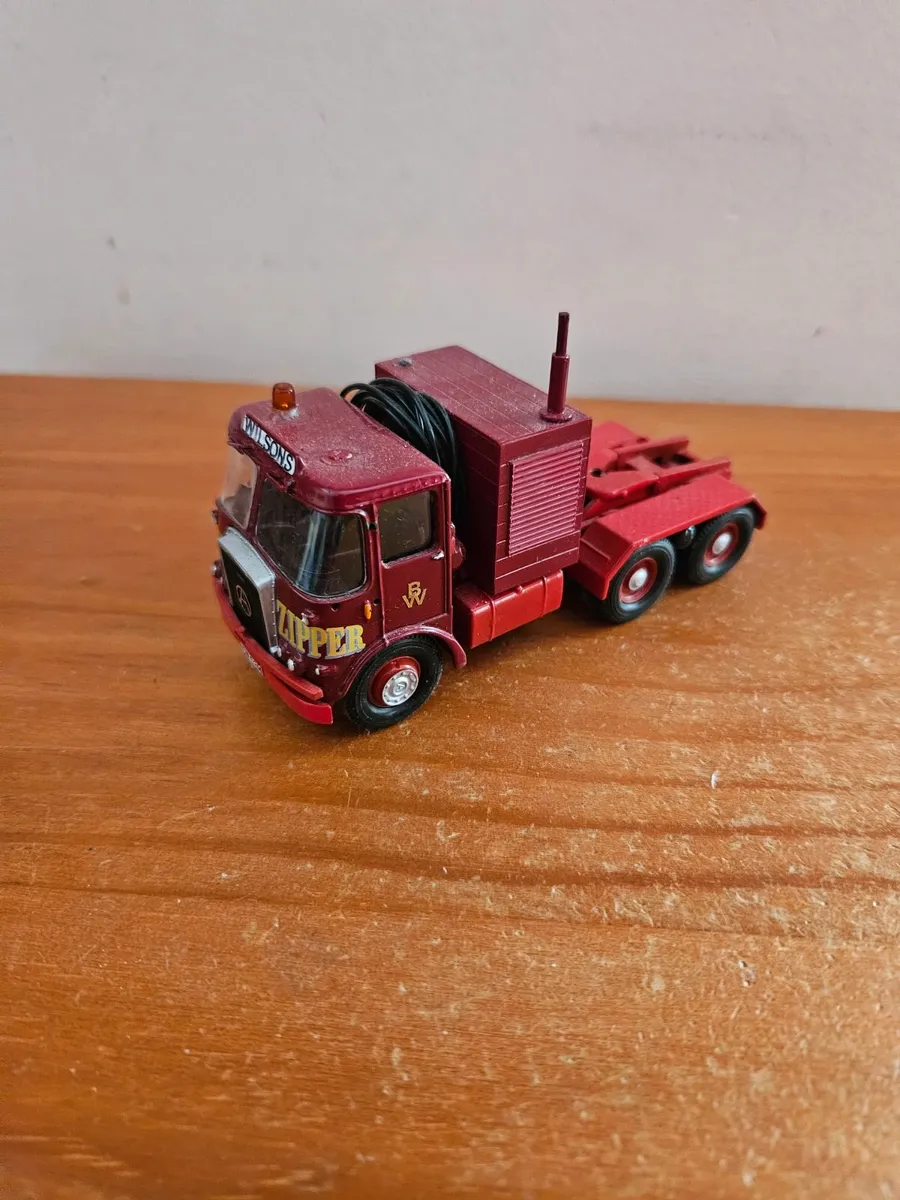 Corgi Circus Fair Ground Showmans Code3 Truck - Image 1