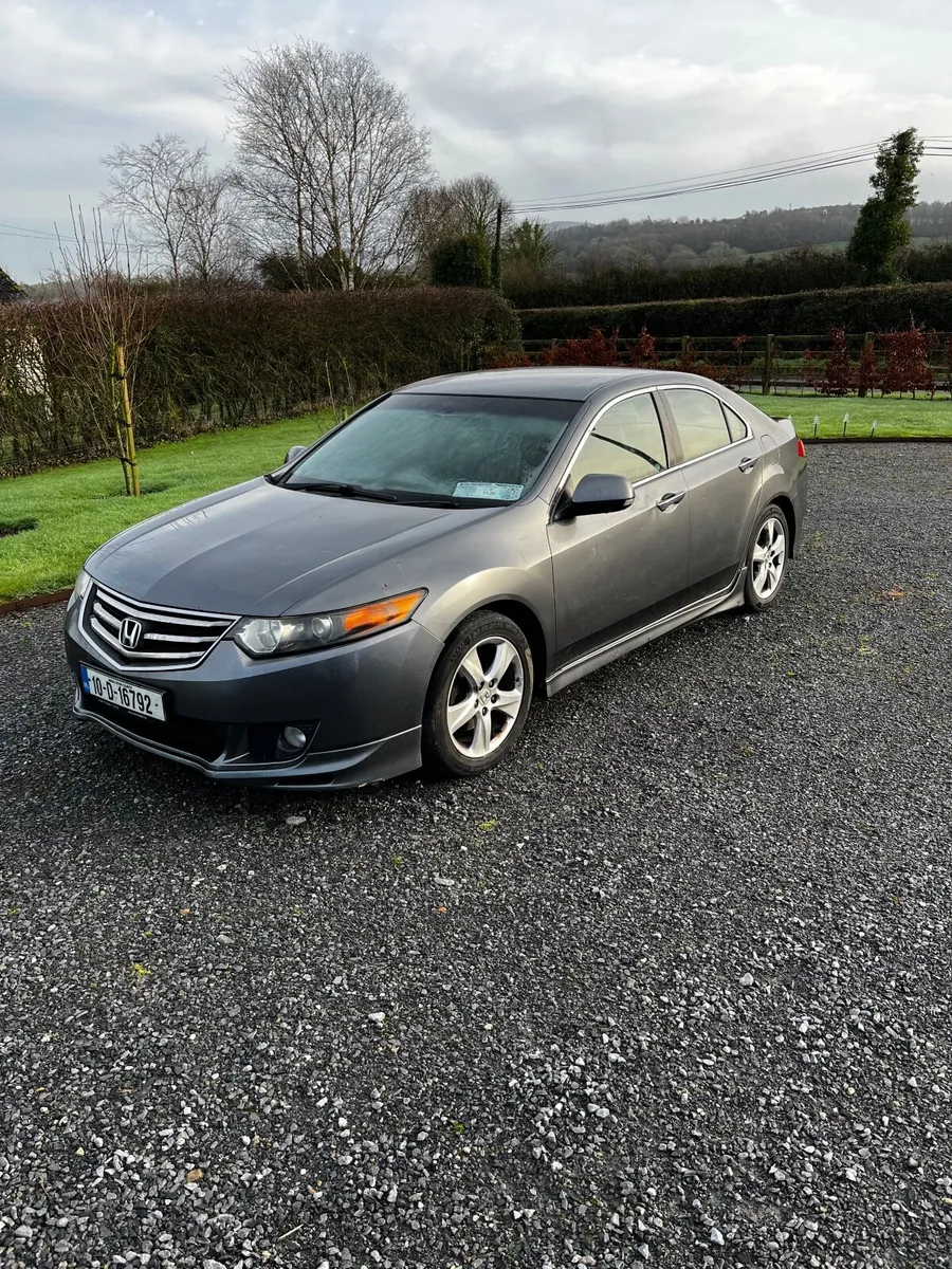Honda Accord 2010 - Image 4
