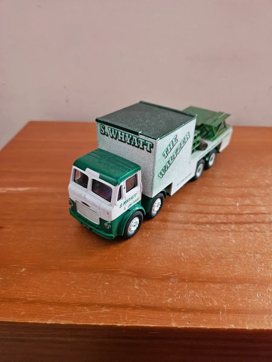 Corgi Circus Fair Ground Code3 Truck 1.50 - Image 2