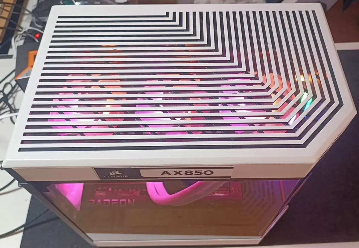 Radioactive HYTE Ryzen 7 X3D RX 9070 XT Gaming PC - Image 3