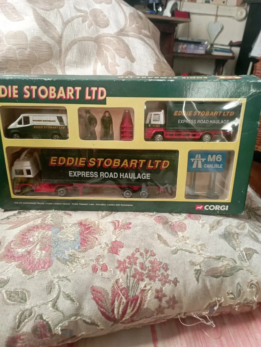 CLASSIC CORGI EDDIE STOBART VOLVO & FORD DIE-CAST - Image 2