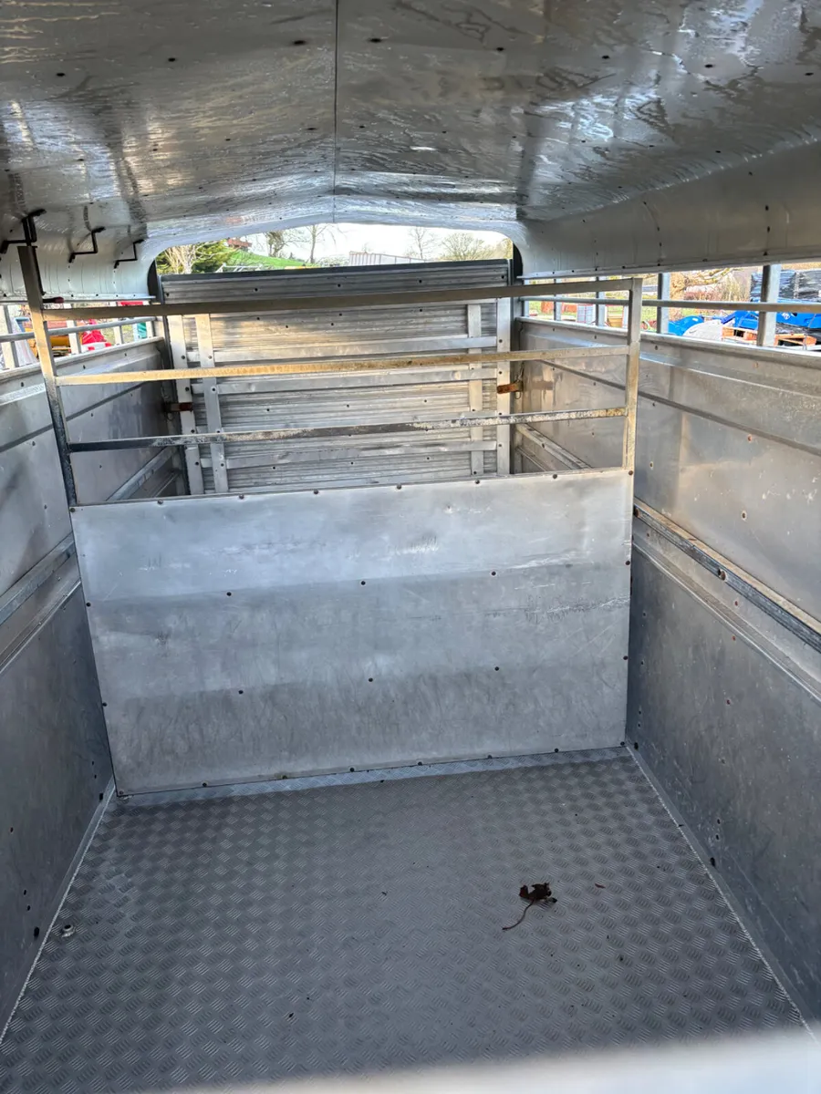 hudson 14ft livestock trailer - Image 3