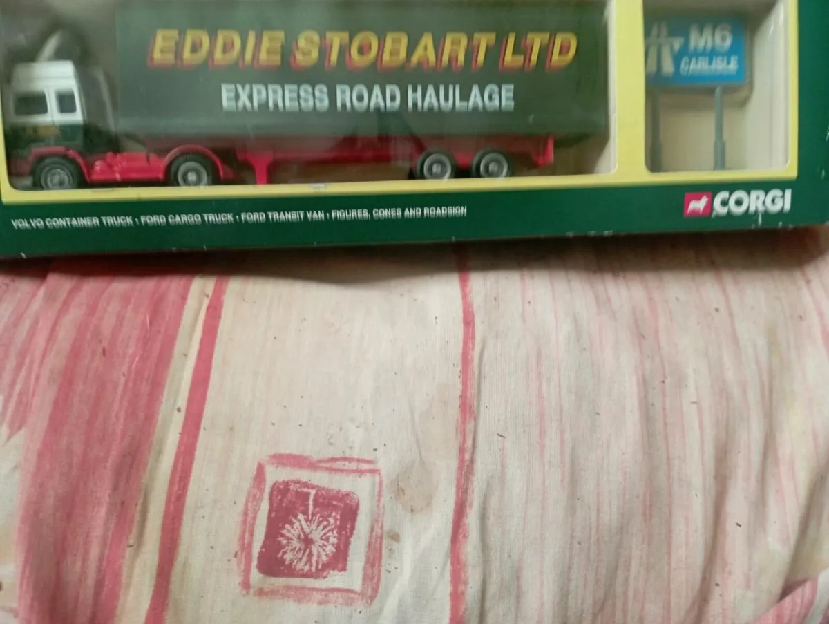 CLASSIC CORGI EDDIE STOBART VOLVO & FORD DIE-CAST - Image 3