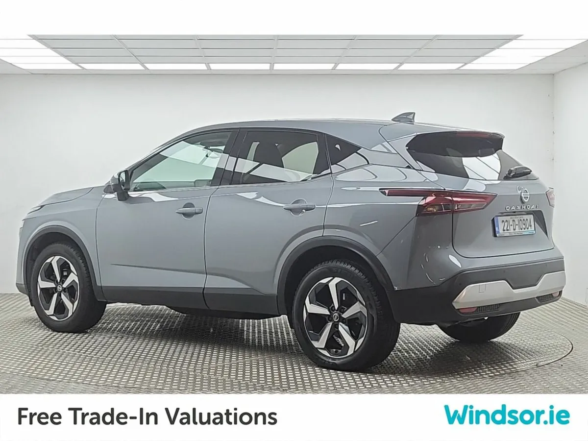 Nissan Qashqai 1.3 PET MILD HYBRID SV PREMIUM - Image 4