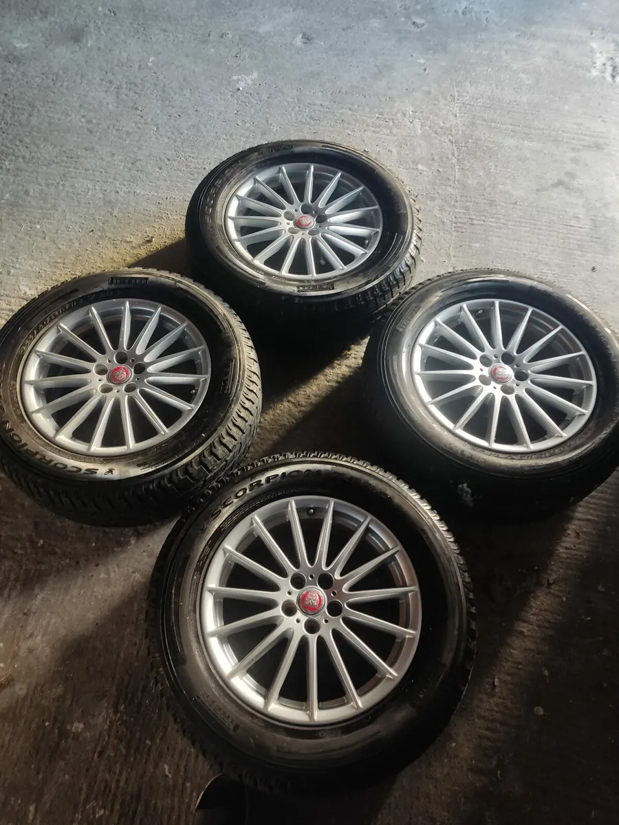 Jaguar 18" Pirelli Scorpion Zero Tyres + Wheels - Image 1