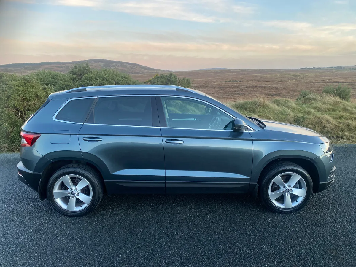 Skoda Karoq 2018 - Image 3