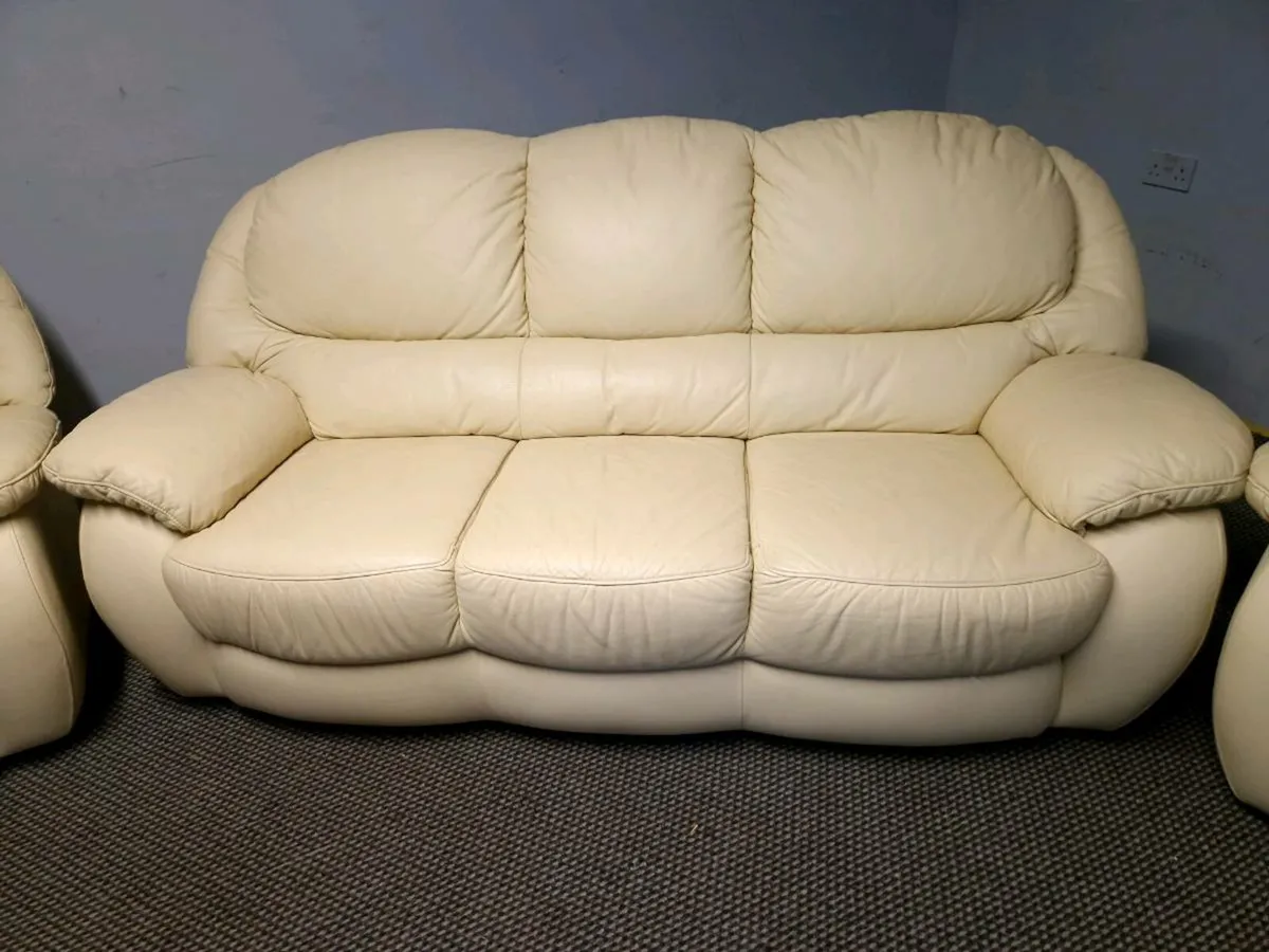 Sofas - Image 4