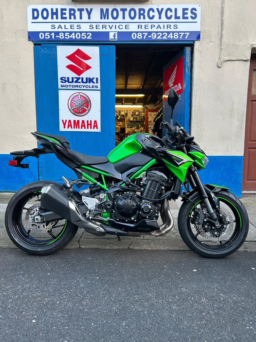 221 Kawasaki Z900 - Image 2