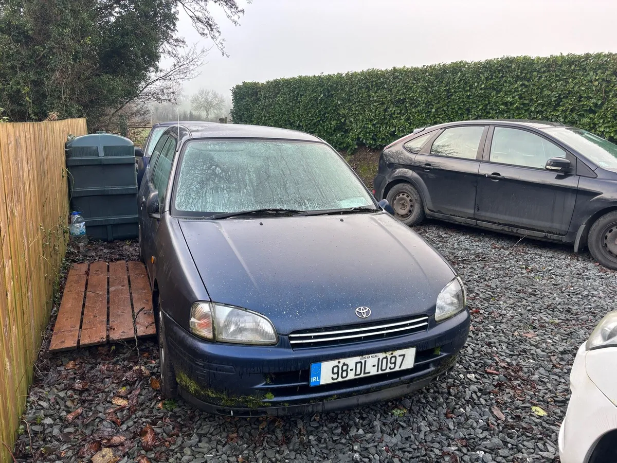 Toyota starlet - Image 1