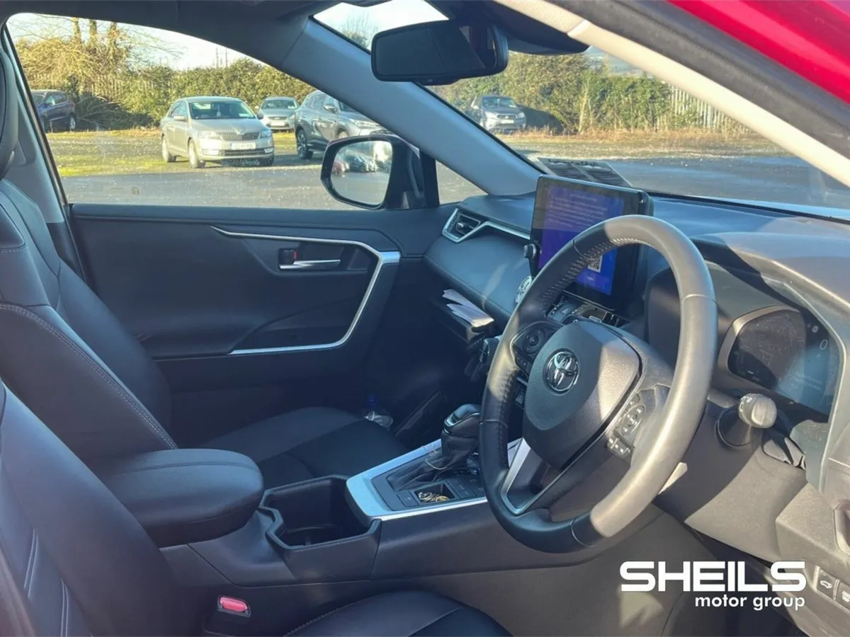 Toyota RAV4 2.5 Hybrid Sol 2WD - Image 4