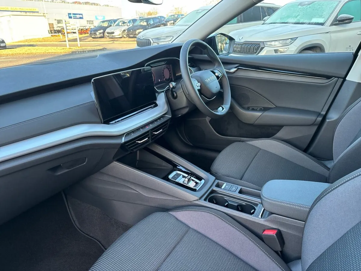 Skoda Octavia Selection 2.0TDI 150HP DSG - Image 3