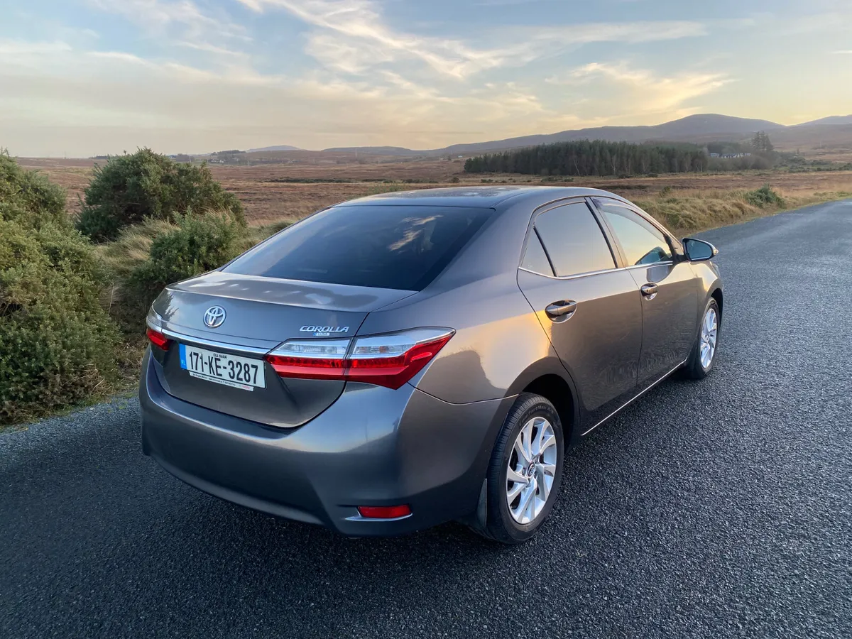 Toyota Corolla 2017 - Image 4