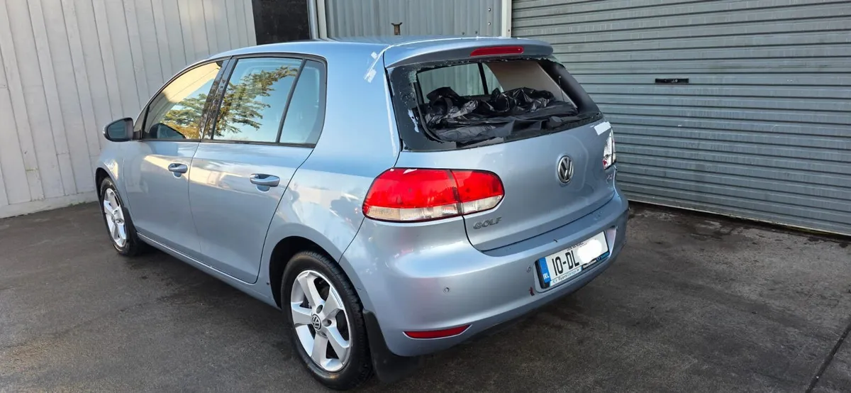 10 VW GOLF DIESEL - Image 4